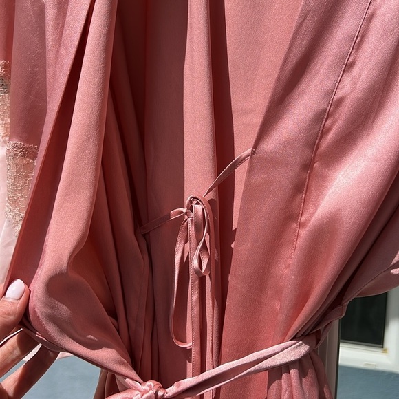 Victoria's Secret satin silk flounce ruffle robe women's size extra small​​ - Picture 6 of 6